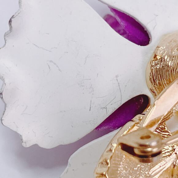 Vintage Mid Century Purple Lucite Enamel Orchid Flower Brooch AB Rhinestones - Picture 10 of 11